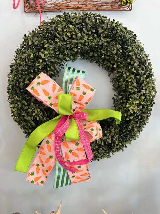Classic round boxwood wreath